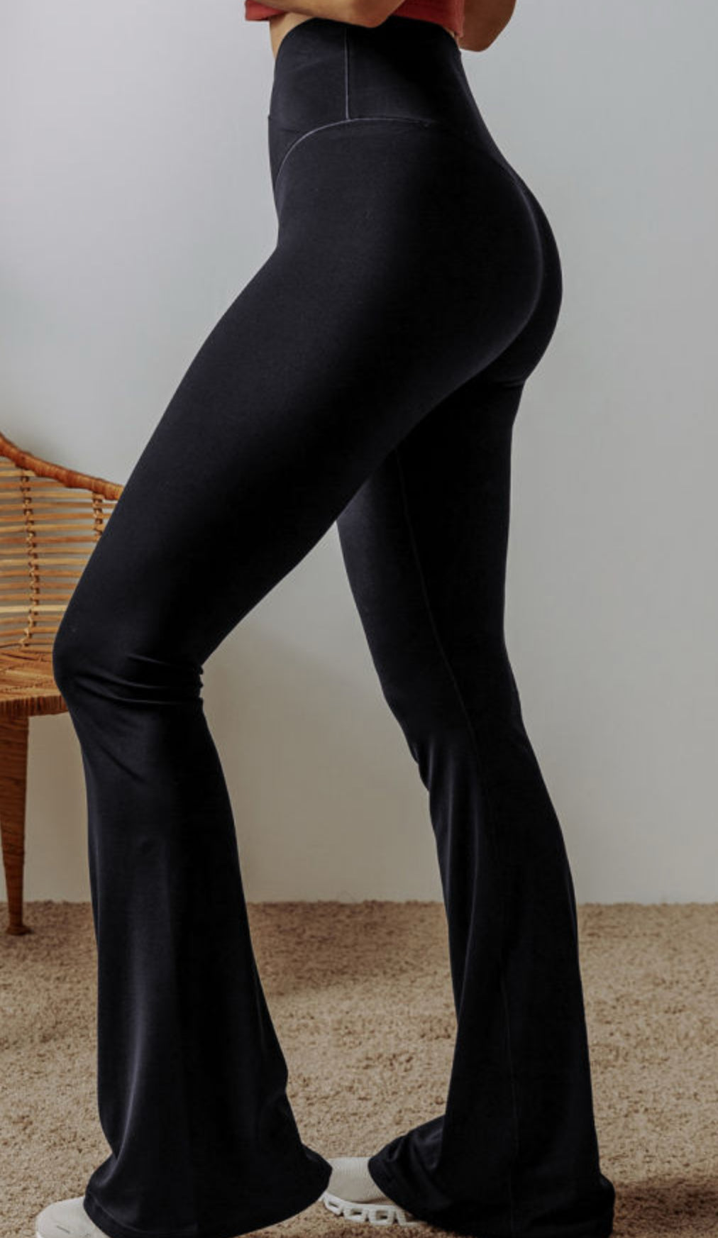 Black V shape high waist flared leggings