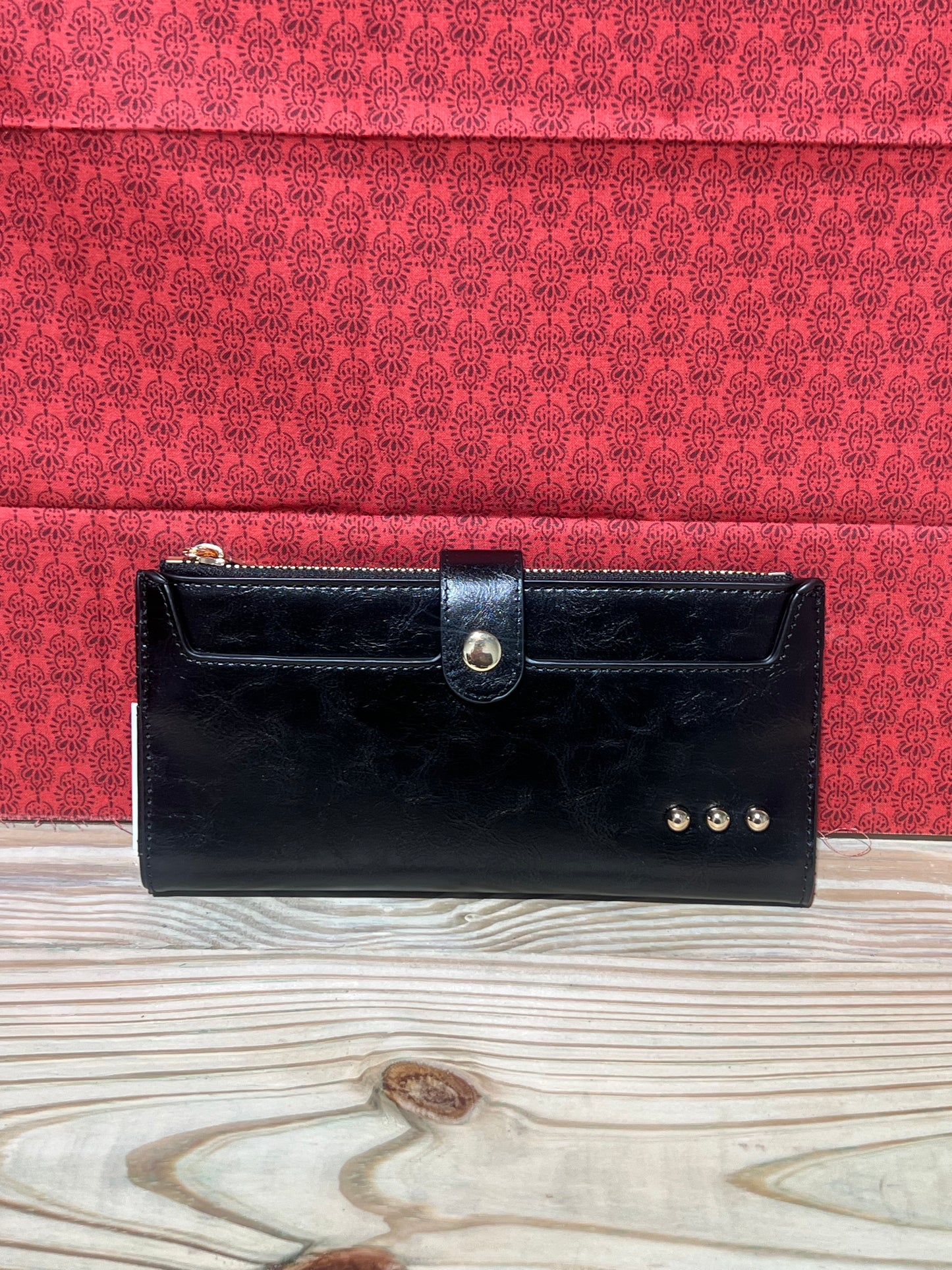 Essentials Carryall Wallet