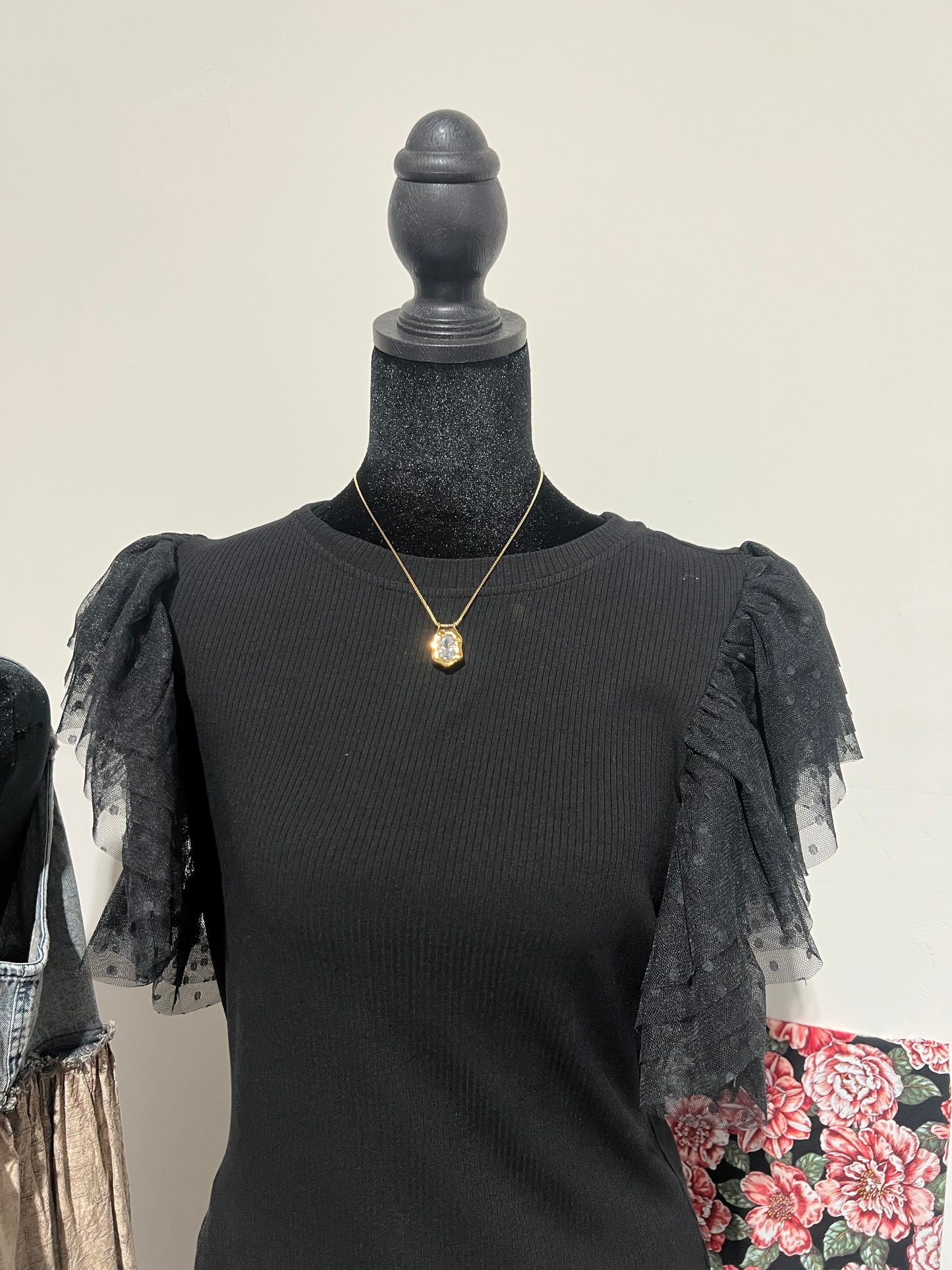 Gold color Necklace with clear stone