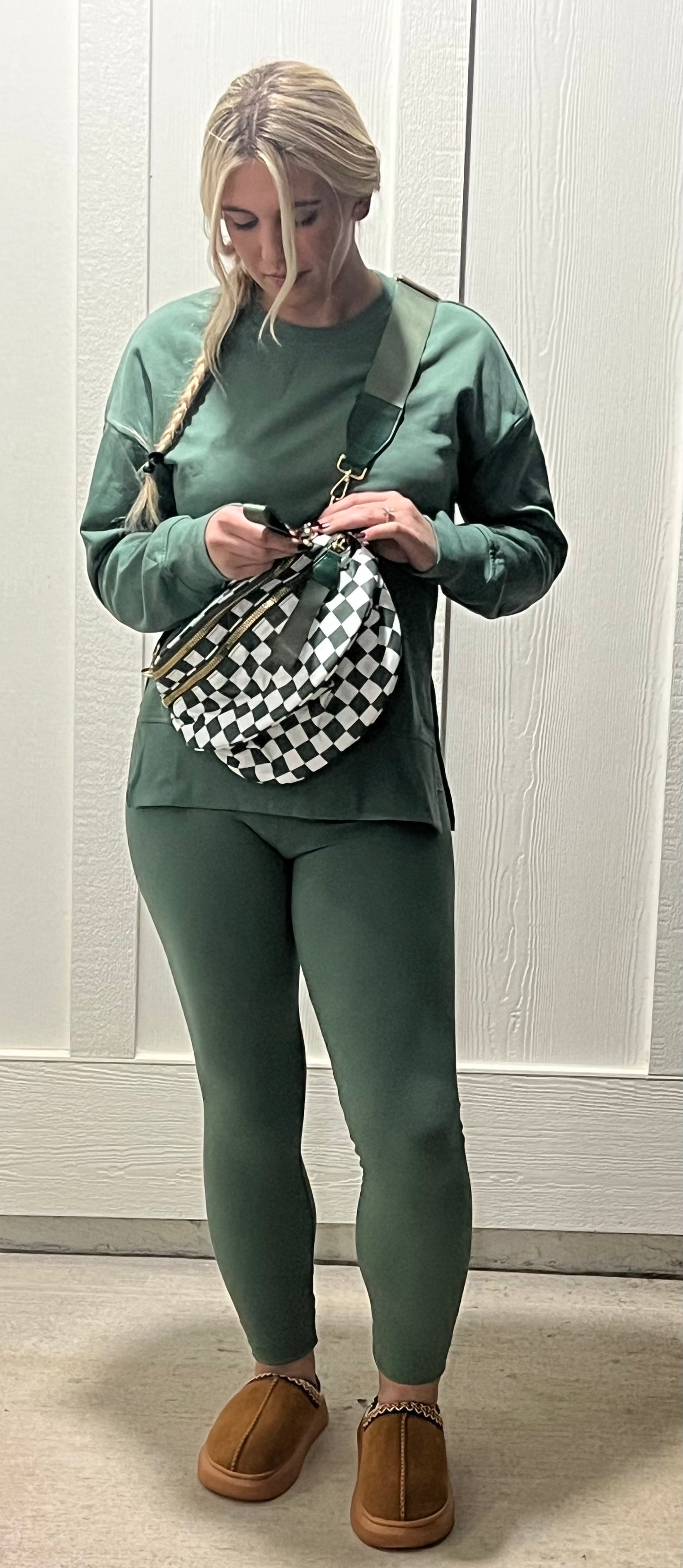 Green Solid Oversized Slit Sweatshirt and Ribbed Leggings Set