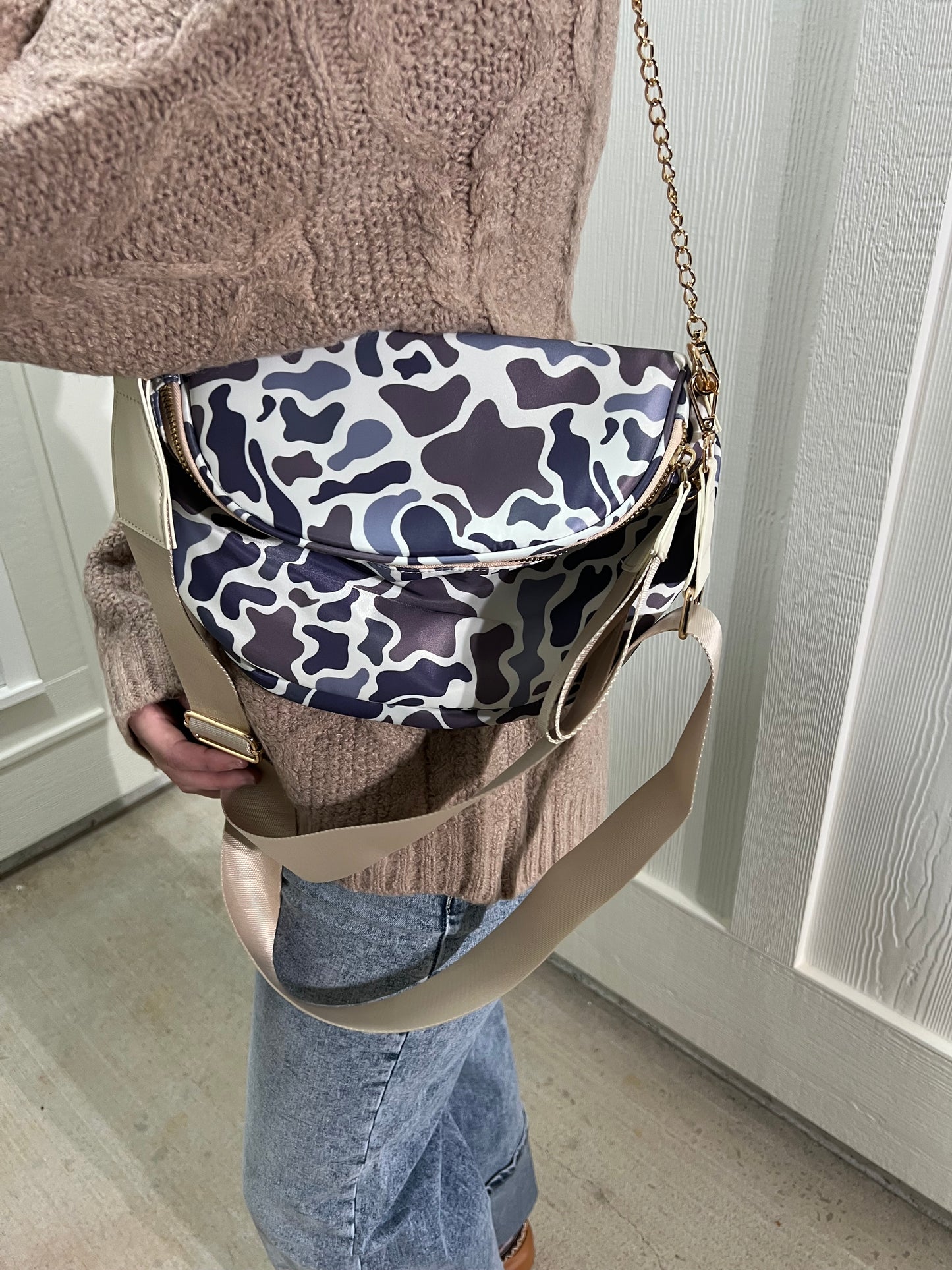 White Camouflage Print Double Zipper Crossbody Bag