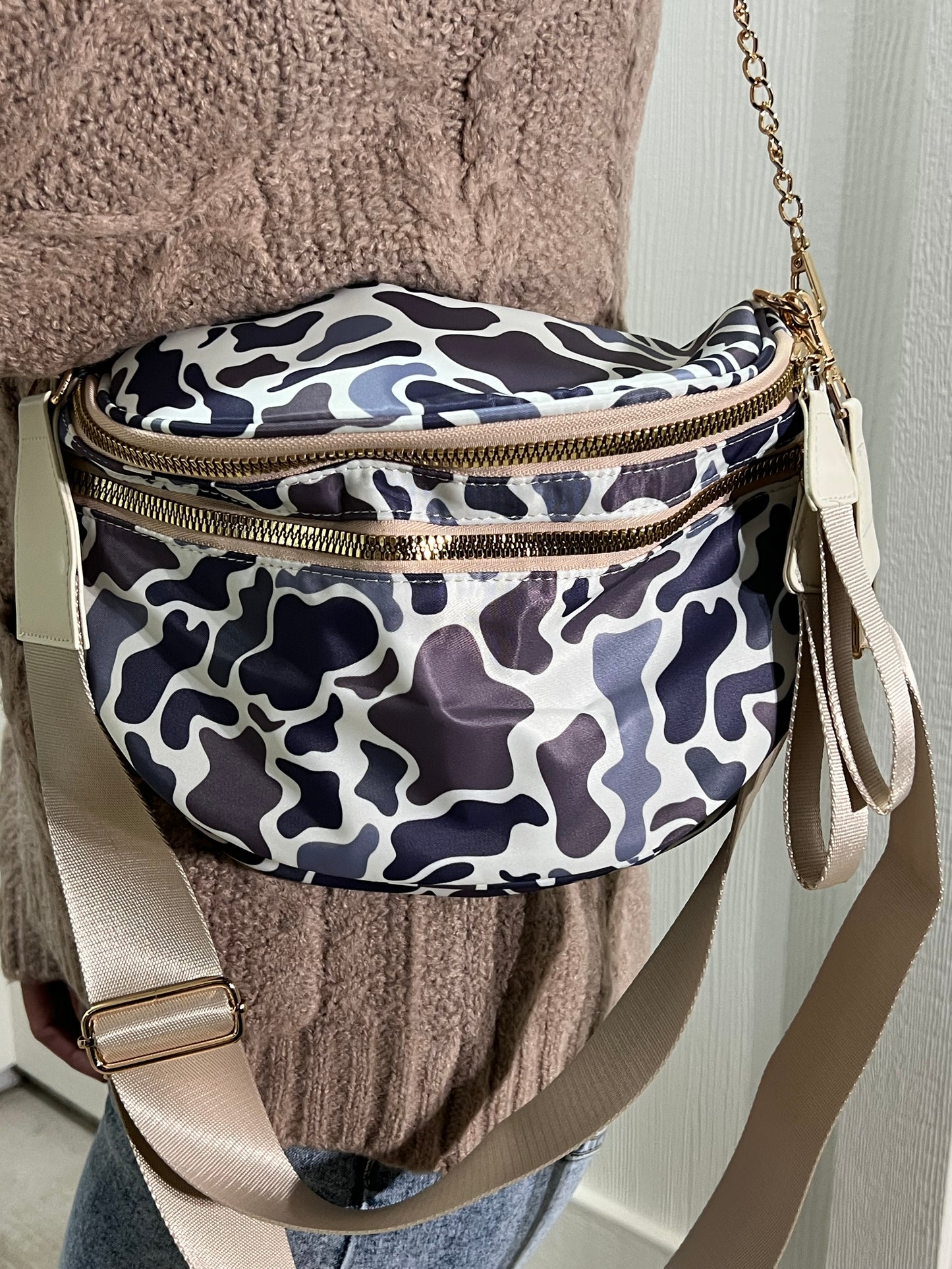 White Camouflage Print Double Zipper Crossbody Bag