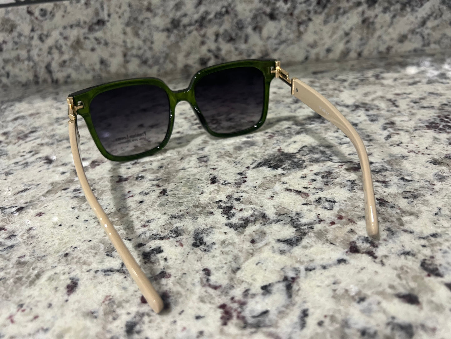Casual Rectangular Bold Frame Sunglasses